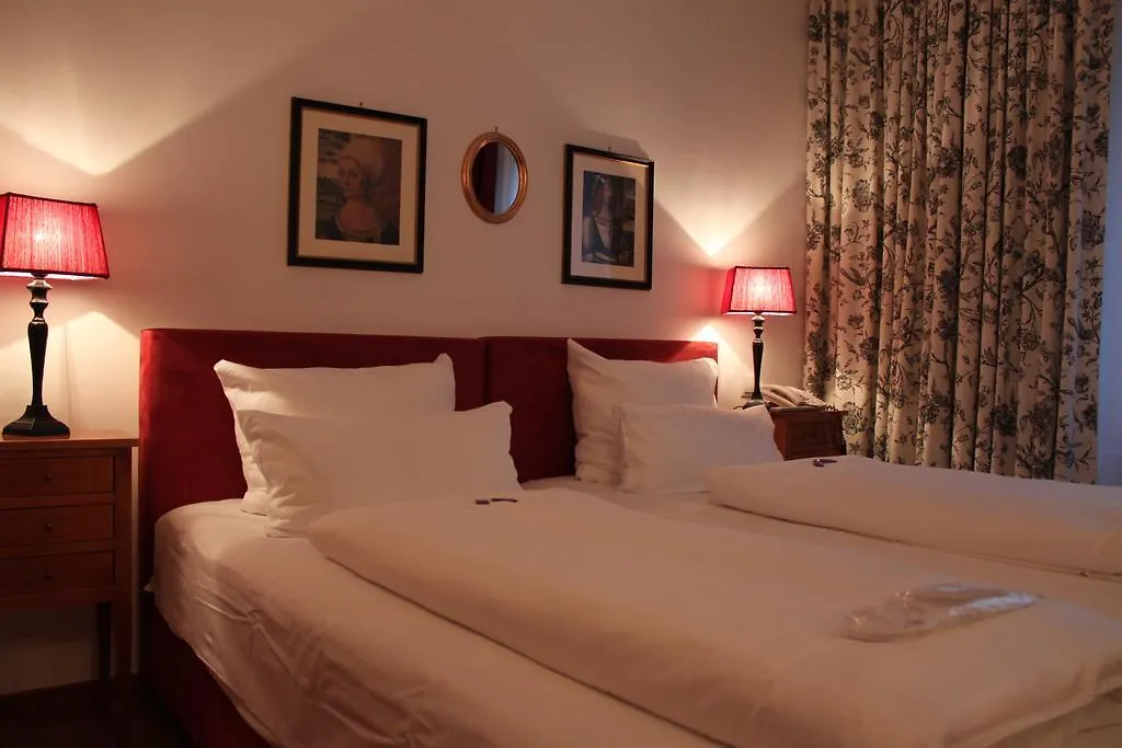 Hotel Deutscher Kaiser Norimberga