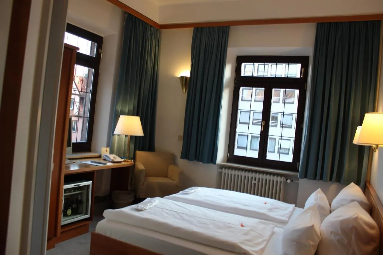 Hotel Deutscher Kaiser Norimberga