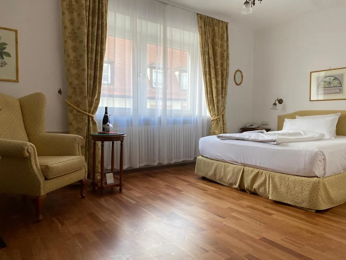 Hotel Deutscher Kaiser Norimberga