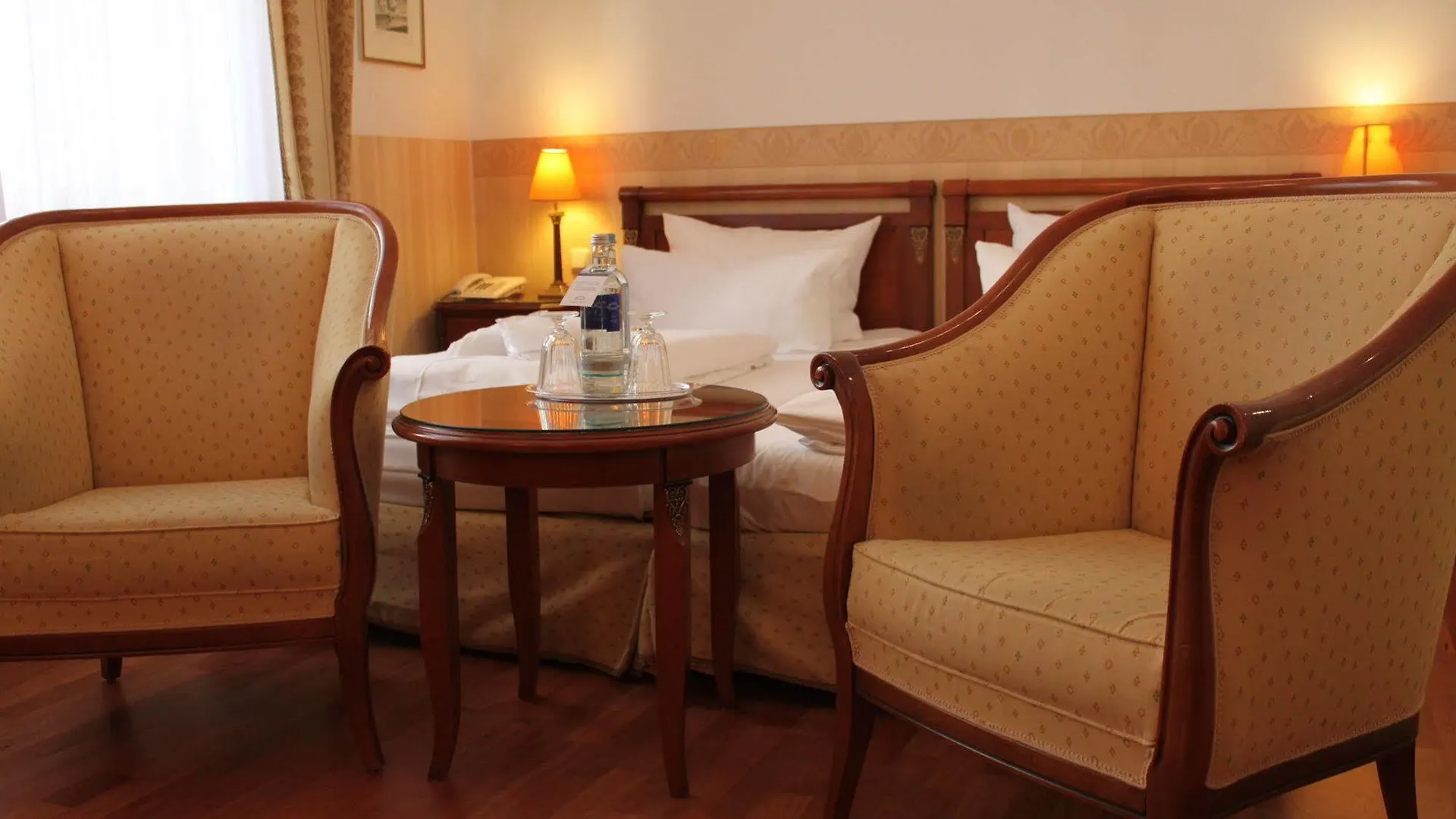 Hotel Deutscher Kaiser Norimberga
