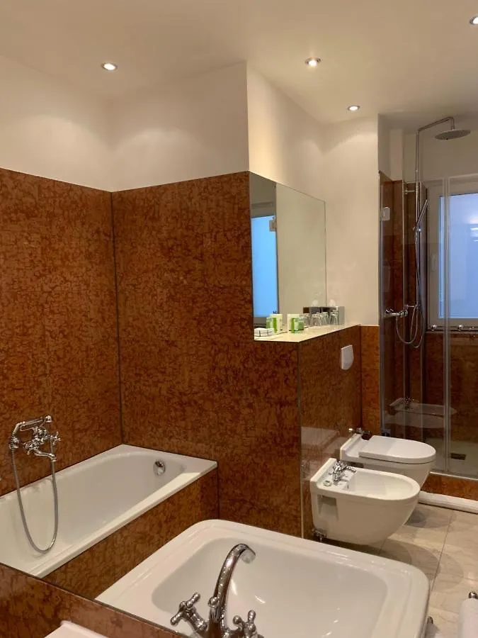 Hotel Deutscher Kaiser Norimberga